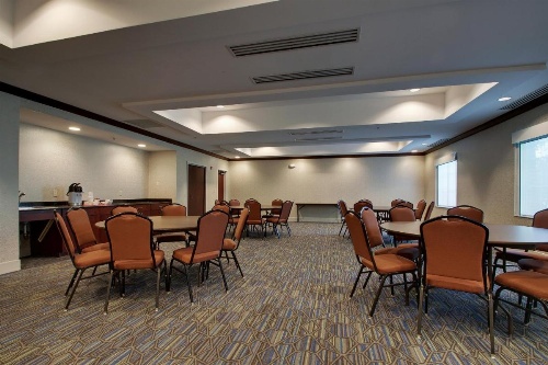 Holiday Inn Express Hotel & Suites Middleboro Raynham image 23