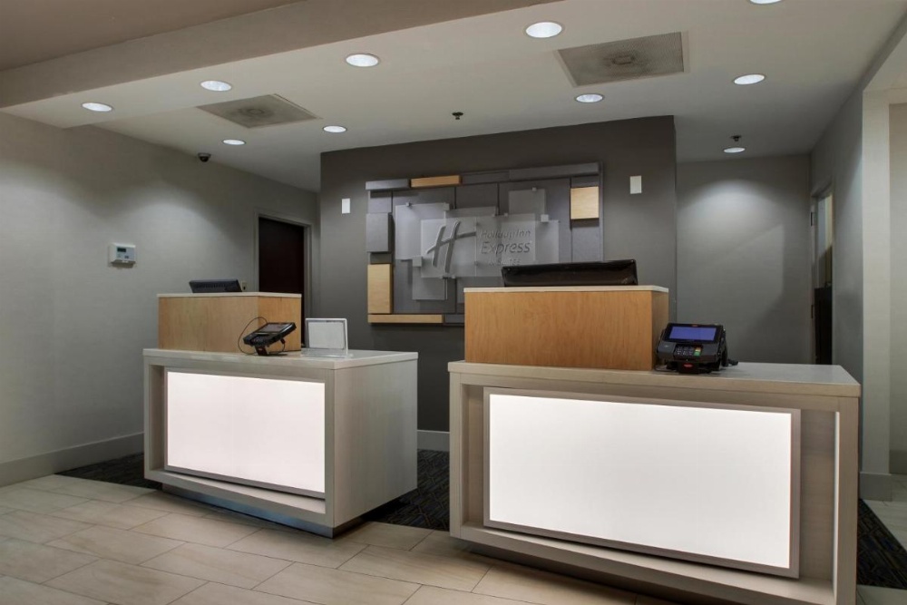Holiday Inn Express Hotel & Suites Middleboro Raynham Image 28